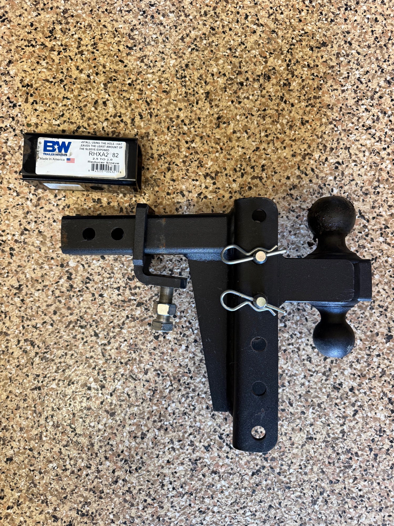 Trailer hitch accessory